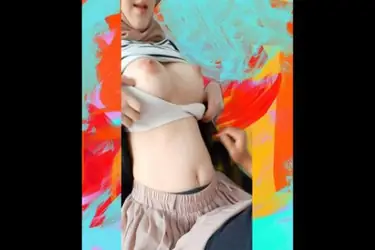 Hijab Nipple Pink Terbuka Menggoda Kamera