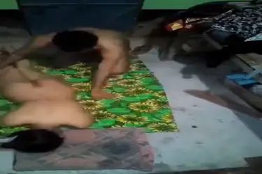 Ngentot Di Alas Motif Bunga